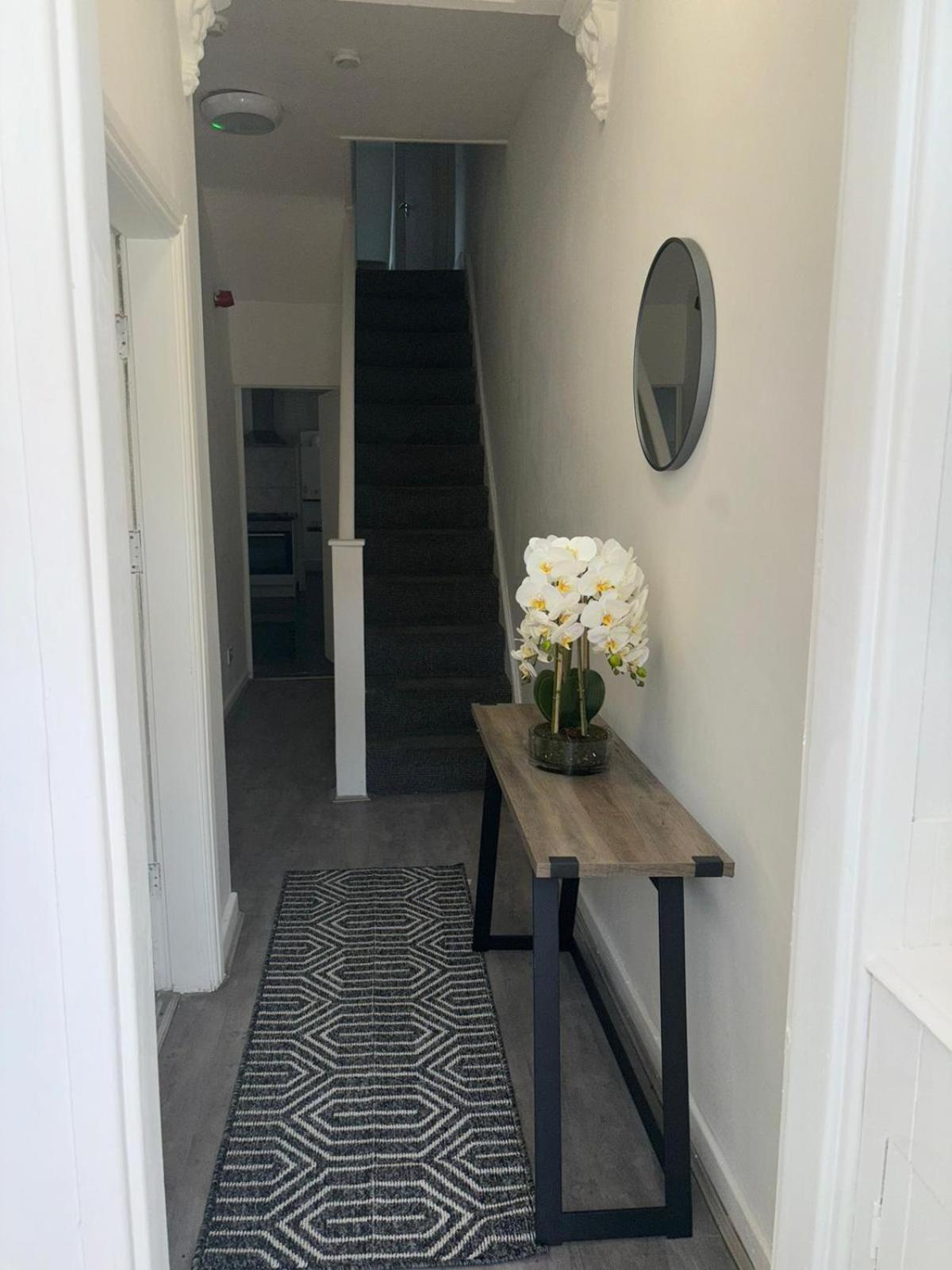 Holiday home Luxe Spacious 5-bed House In