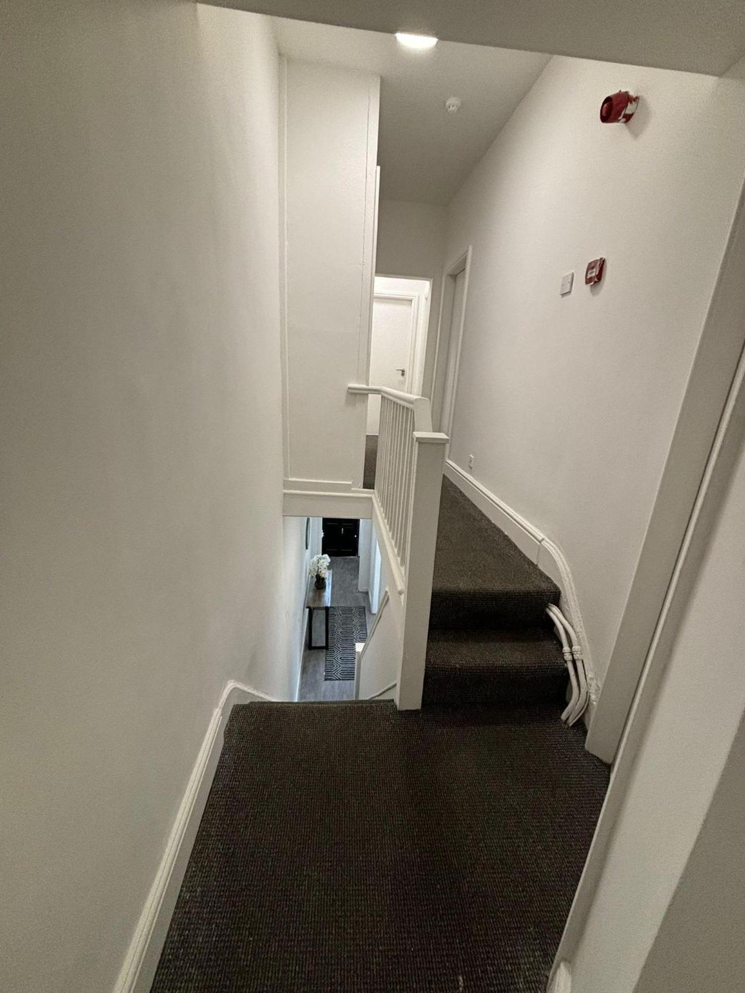 Luxe Spacious 5-bed House In * Liverpool