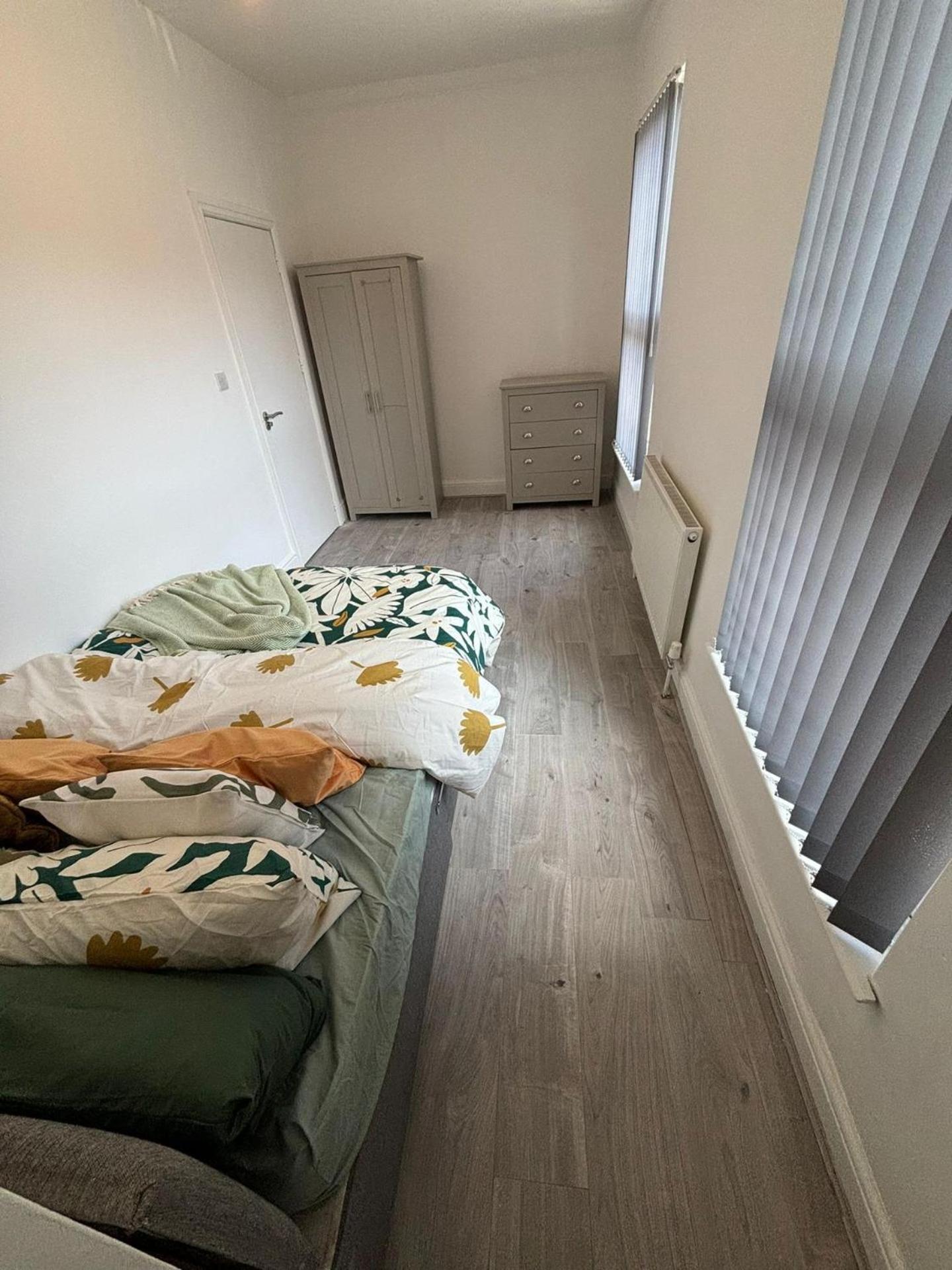Luxe Spacious 5-bed House In