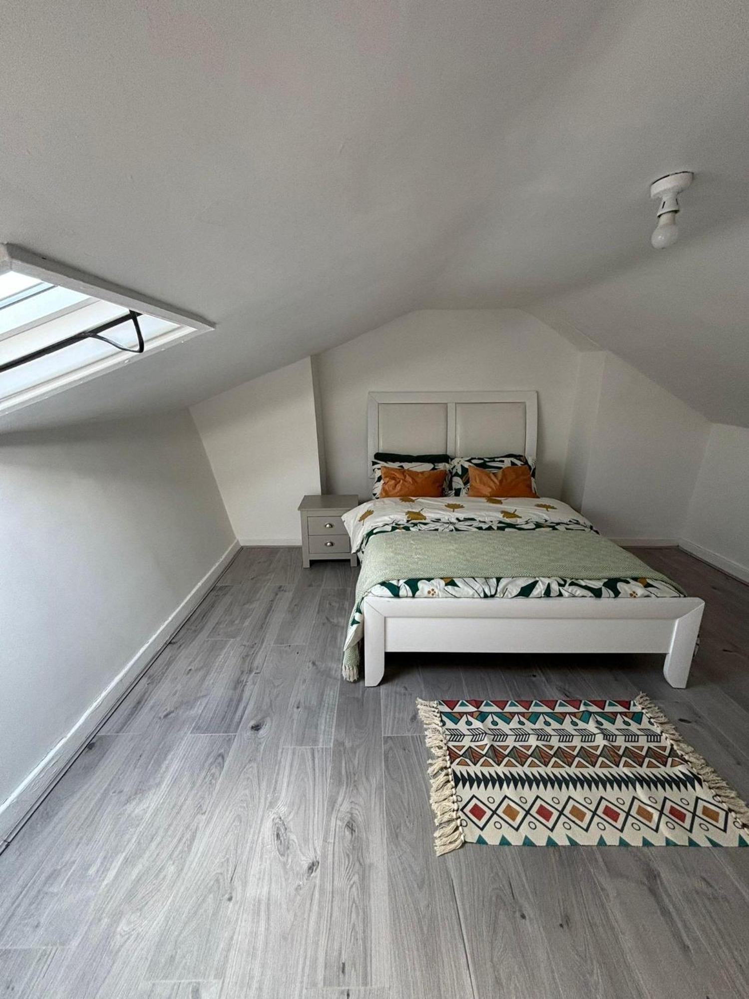 Luxe Spacious 5-bed House In * Liverpool